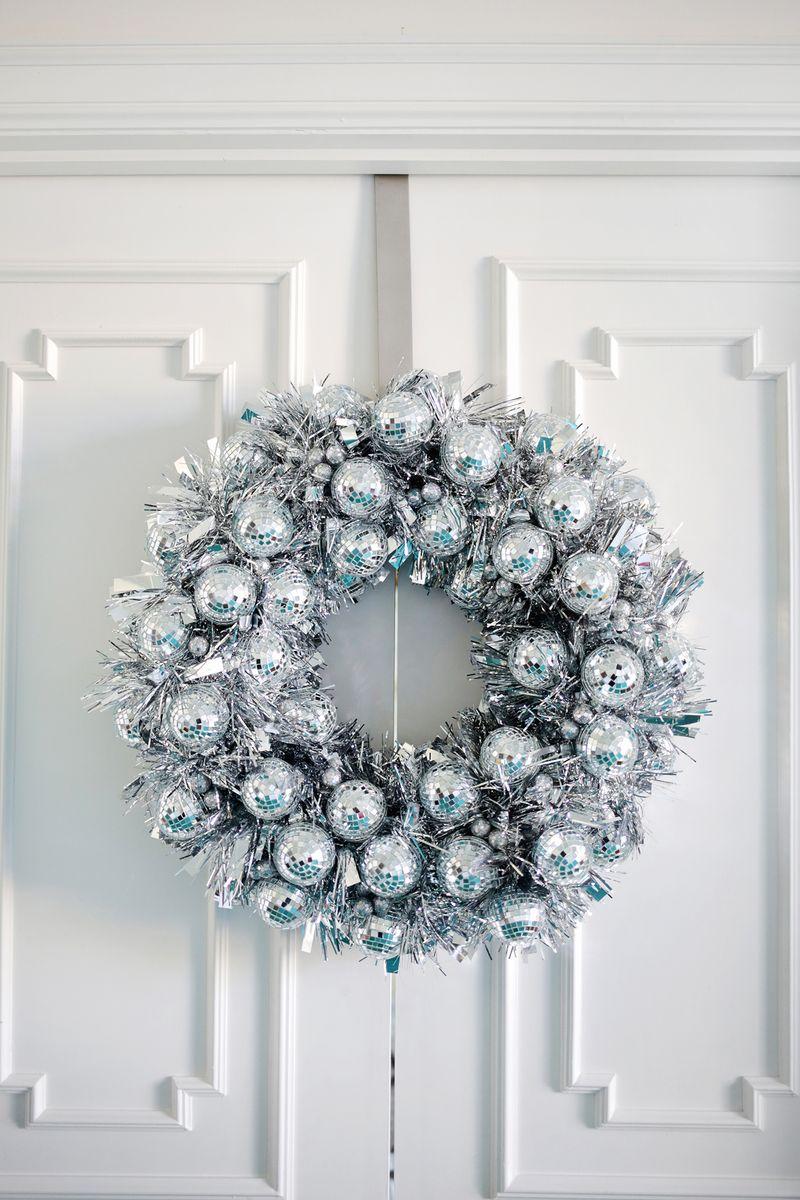 Wedding - Try This: Disco Ball Wreath 