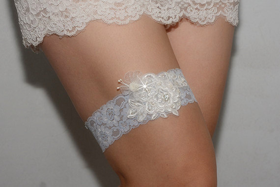 Свадьба - light blue bridal garter, something blue garter, wedding garter, bride garter, lace garter, rhinestone beaded lace garter