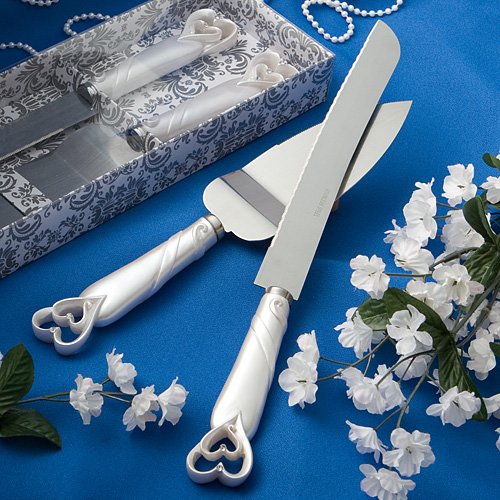 Hochzeit - Interlocking hearts design cake knife/server set