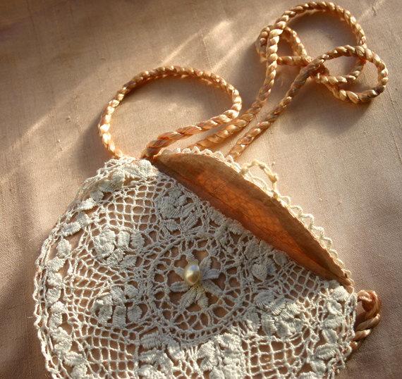 زفاف - Bridesmaid Purse from Vintage Silk and Repurposed lace