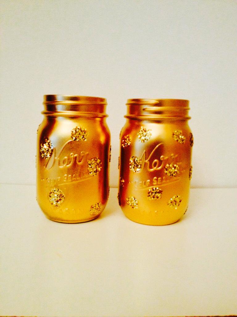 Mariage - Gold Mason Jar. Glitter Mason Jar.Gold Glitter Mason Jar. Gold Wedding Decor. Gold Centerpiece. Gold Home Decor. Polka Dot Glitter Mason Jar