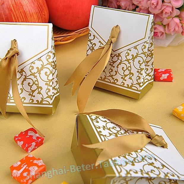 Wedding - Aliexpress.com : ซื้อสินค้า120ชิ้นทองกล่องโปรดปรานริบบิ้นTH016เหตุการณ์ตกแต่งและประตูของขวัญ, ของที่ระลึกงานแต่งงาน จากผู้ขายที่ราชินีริบบิ้น เชื่อถือได้บน Shanghai Beter Gifts Co., Ltd.