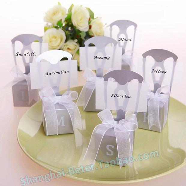 Hochzeit - Aliexpress.com : ซื้อสินค้า168ชิ้นกล่องที่ระลึกงานแต่งงานTH002 A2สีเงินขนาดเล็กเก้าอี้กล่องลูกอมด้วยริบบิ้น จากผู้ขายที่กล่อง เชื่อถือได้บน Shanghai Beter Gifts Co., Ltd.