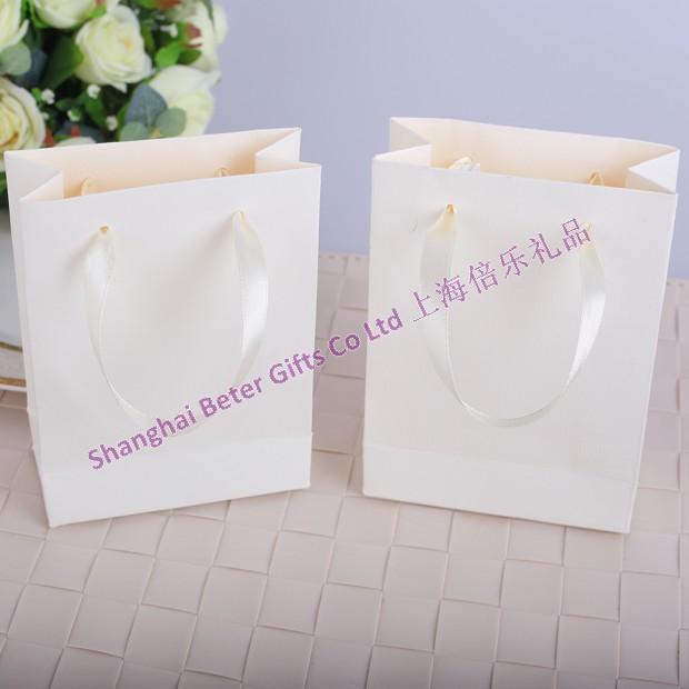 Wedding - Aliexpress.com : ซื้อสินค้าจัดส่งฟรี108ชิ้นไอวอรี่กระเป๋าถือโปรดปรานกล่องTH032 จากผู้ขายที่ของที่ระลึกกล่อง เชื่อถือได้บน Shanghai Beter Gifts Co., Ltd.