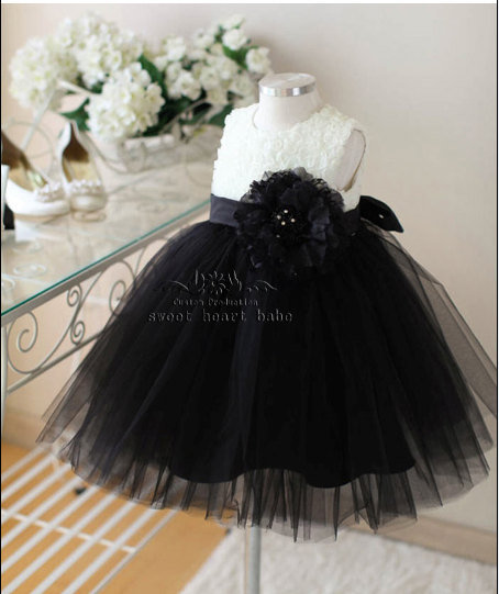 Mariage - Flower girl Dress, Junior Bridesmaid dress,Christening dress,Baby flower girl Dress -tulle Flower girl Dress-birthday party dress sw