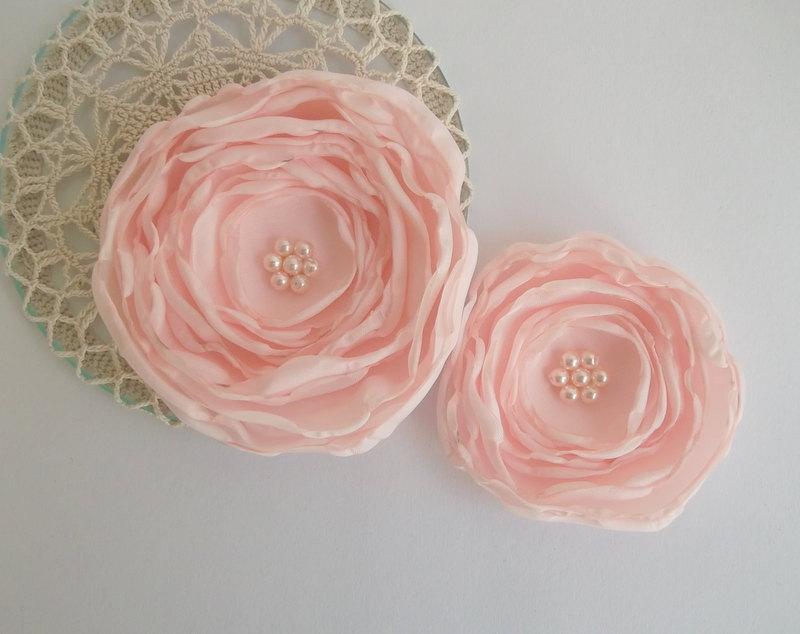 Hochzeit - Coral Pink Blush fabric Flowers in handmade, Bridal veil Fascinator, Bridesmaids hair shoe clip, Flower Girls Birthday Christmas gift, Set 2