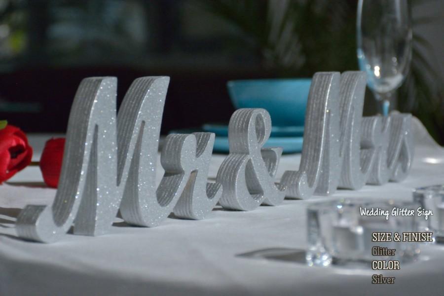 Свадьба - Mr & Mrs Wall Decor and Mr and Mrs Table Sign