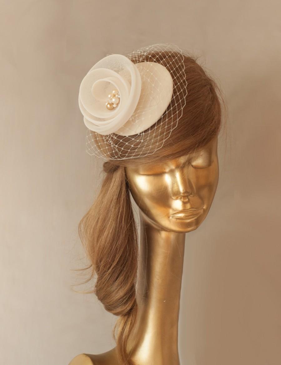 Hochzeit - BRIDAL Champagne FASCINATOR with Ivory Veil . Wedding Mini Hat