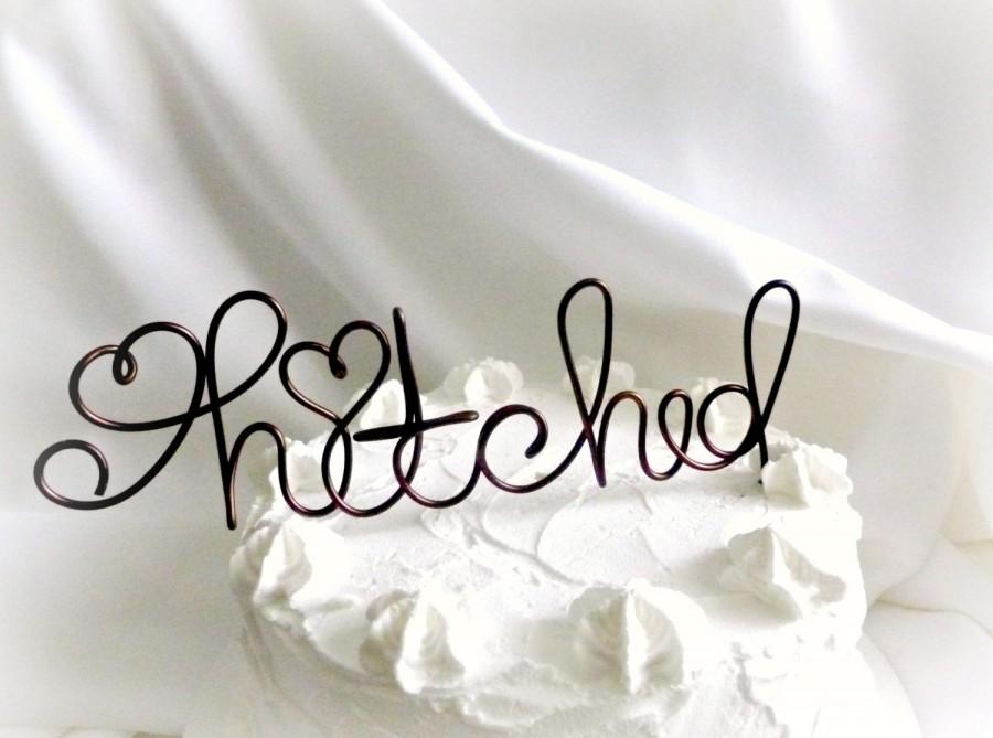 Hochzeit - Cake Topper Country Weddings, Rustic Caketoppers, Hitched, 6 inch