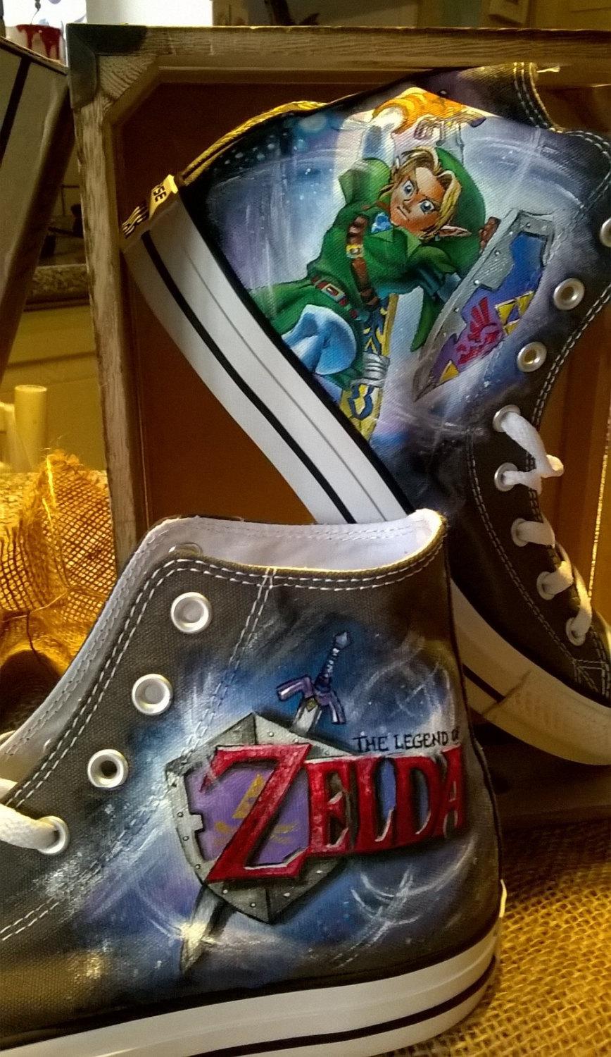 Mariage - Legend of Zelda themed hand painted Converse shoes , custom wedding shoes , hand painted themed wedding shoes