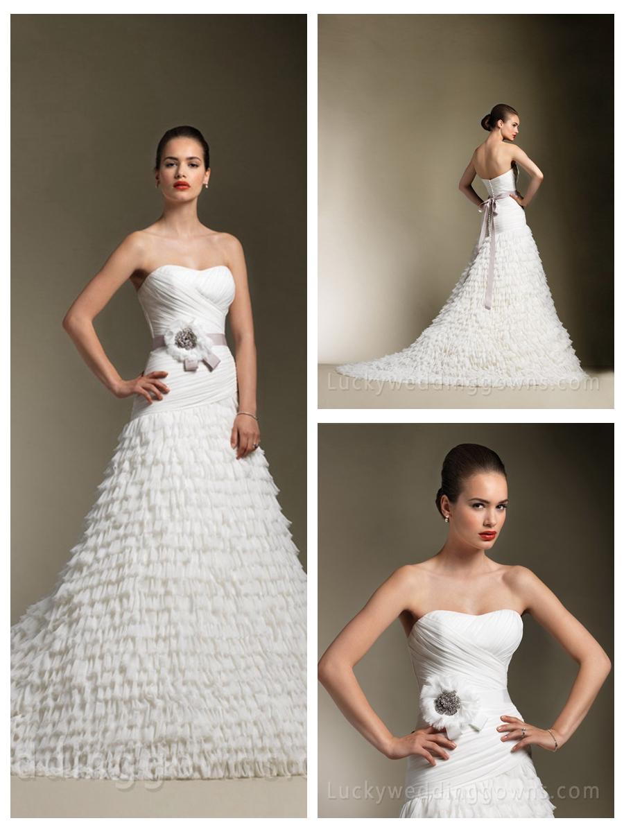 Hochzeit - Beautiful Sweetheart Chiffon Asymmetrical Formal Wedding Dress with Full Skirt