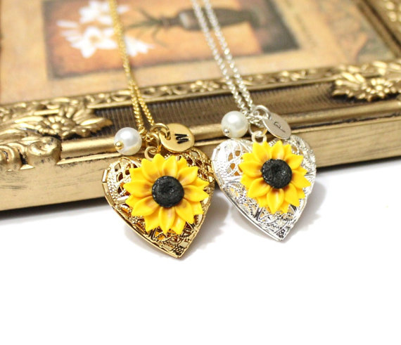Wedding - Sunflower Heart locket necklace,Personalized Initial Disc Necklace,Gold Sunflower,Locket Wedding Bride,Birthday Gift,Sunflower Photo Locket