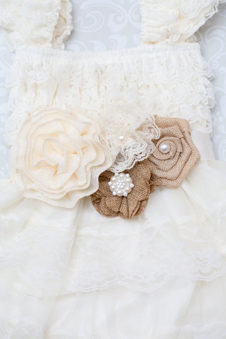 Mariage - Rustic Burlap Lace Bridal Sash-Bridal Belt -Rustic Bridal Sash-Shabby Chic Sash- Flower Girl Sash-Country Wedding-Burlap Roses-Bridal Belt