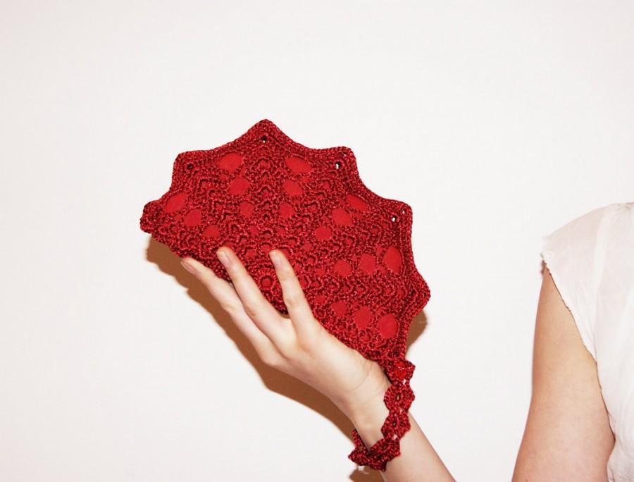 Свадьба - Red Clutch Bag - Red Bridesmaid Clutch Purse - Red Formal Clutch Bag - Crochet Purse - Small Wristlet Bag - Matching Bridesmaid Gift Idea