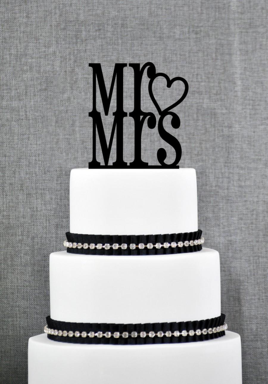 Mariage - Mr and Mrs with Heart Traditional and Elegant Wedding Cake Toppers in your Choice of Color - Mr&Mrs Heart- (S066)