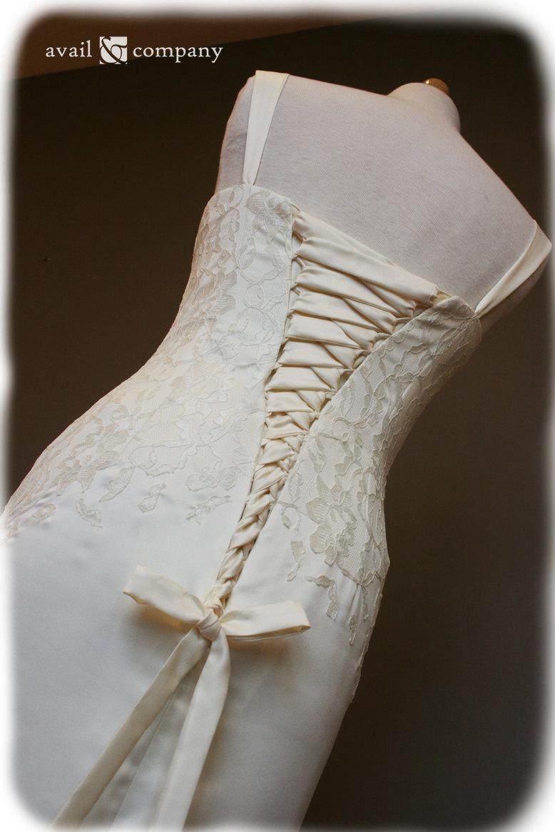 زفاف - Convertible Wedding Dress Lace Mermaid with Ruffled Skirt, Custom Made in your size - Chelsea Dress