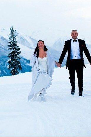 Свадьба - These Couples Had Amazing Winter Weddings - The SnapKnot Blog