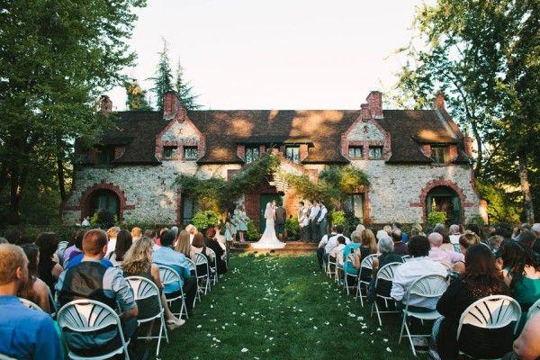 Hochzeit - This Empire Mine State Historic Park Wedding In The Woods Is Positively Enchanting
