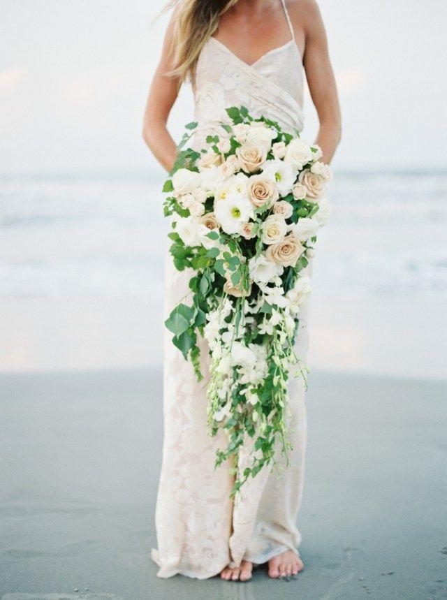 Свадьба - Soft Sunrise Beach Bridal Portraits