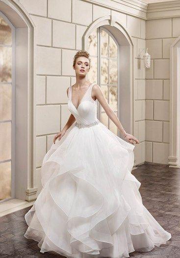Hochzeit - Wedding Gowns - Crème Couture