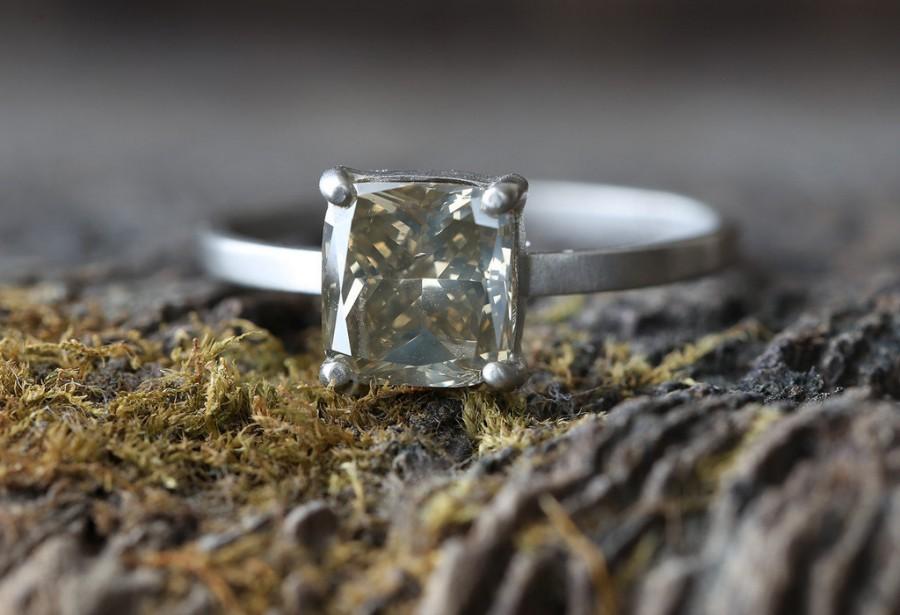 Wedding - Natural Olive-Green Old Mine Cut Diamond Ring