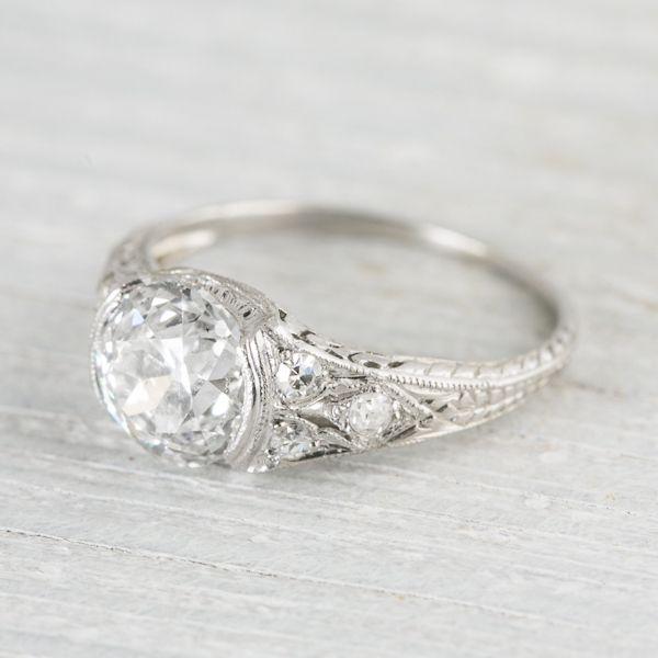 Hochzeit - 1.95 Carat Art Deco Engagement Ring 