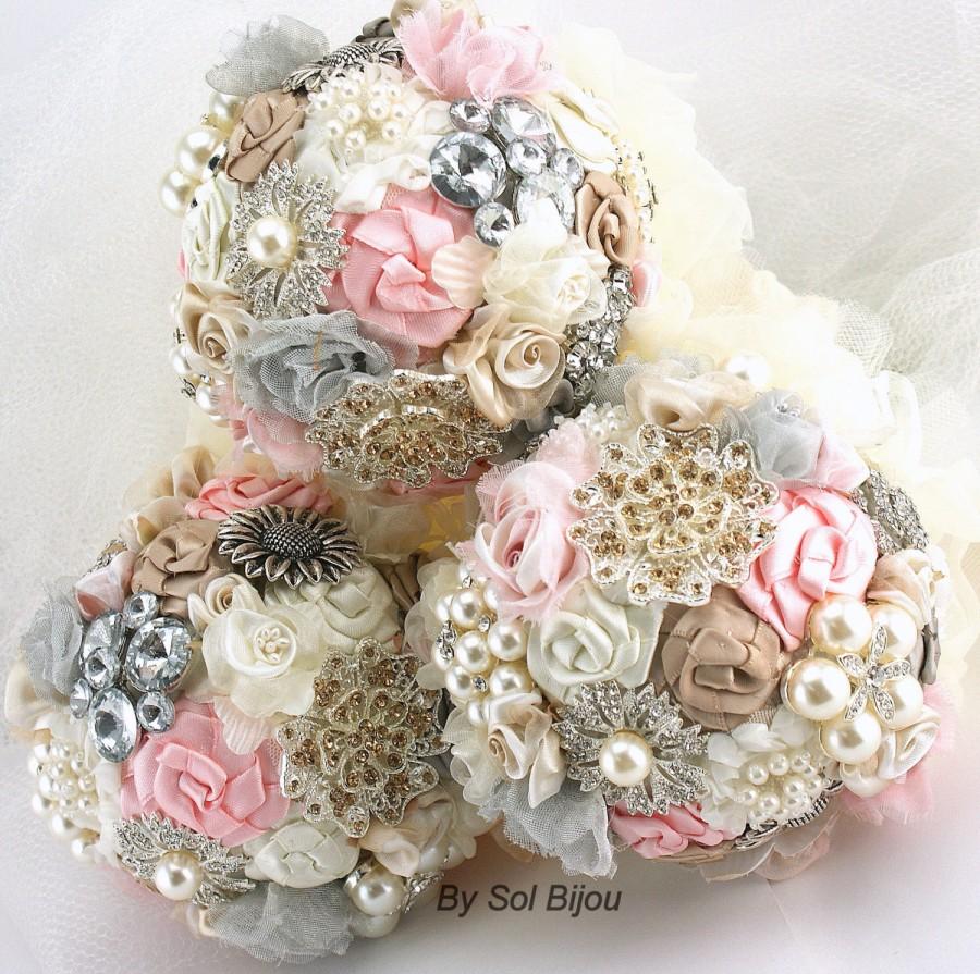Hochzeit - Bridesmaids Bouquets, Blush, Pink, Grey, Tan,Champagne,Ivory,Brooch Bouquets,Vintage Style, Maid of Honor, Elegant Wedding, Pearls, Crystals