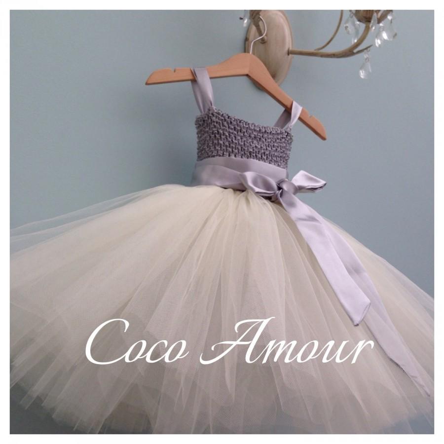 Свадьба - Tutu Style Flower Girl Dress, more colours available, 0-12m, 12-24m, ages 2,3,4,5,6,7,8,9,10. Wedding, young Bridesmaid