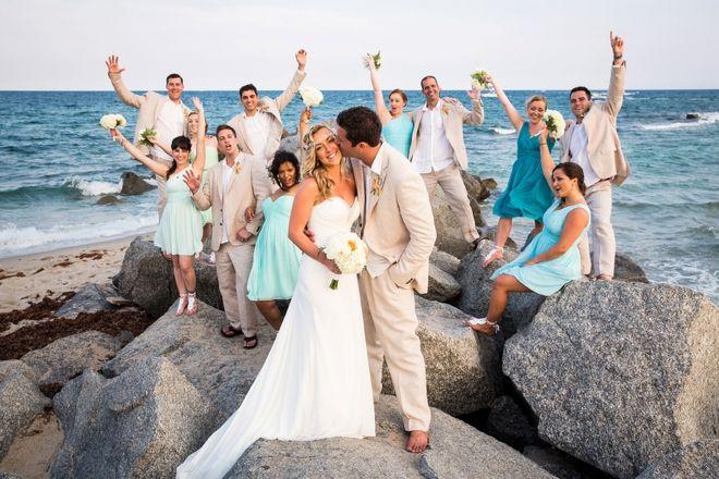 Hochzeit - David And Leslie Had A Beautiful Turquoise Beach Wedding!