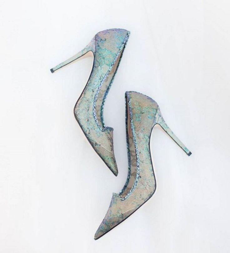 Mariage - Loverly™ On Instagram: “We Agree With @amy_demos, This Bride's "something Blue" May Just Be The Most Unique Pair Of @jimmychoo Heels We've Ever Laid Eyes On!…”