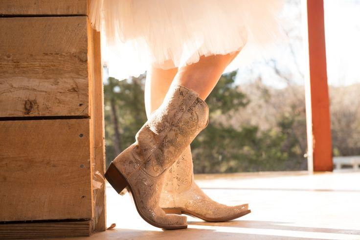 زفاف - Wedding Inspiration: Boots With Dresses