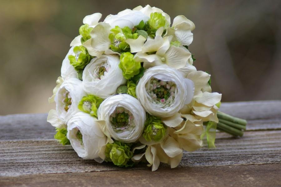 Hochzeit - Ivory Silk Ranunculus and Green Hops Brooch Bridal Bouquet