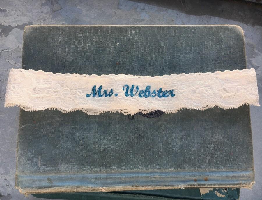 Hochzeit - Personalized Garter, Embroidered Garter, Lace Wedding Garter, Something Blue, Blue Wedding Garter - Ivory White or Off-white - Married Name