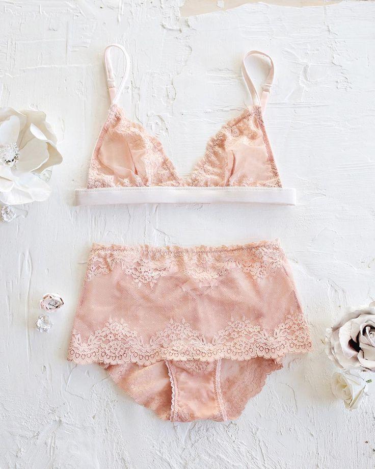 Mariage - BHLDN Weddings On Instagram: “Lacy Underpinnings For The Big Day Or Everyday? We’ll Let You Be The Judge. (link In Profile To Shop)”