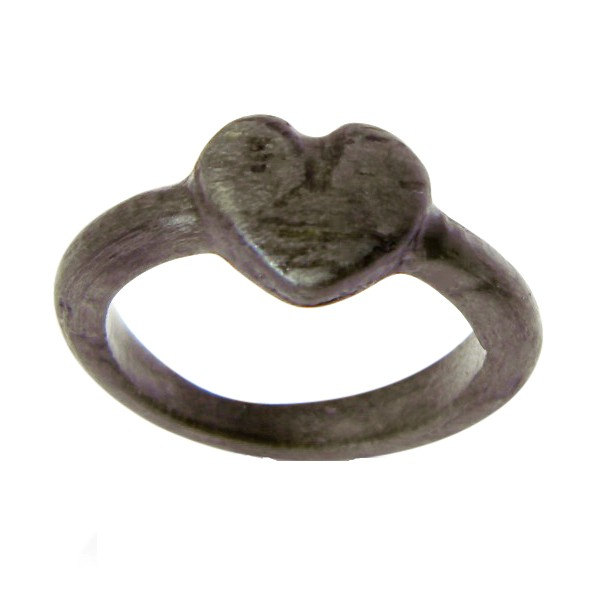 Mariage - Weathered Heart Wood Ring, Heart Ring, Spring, Unique, Bentwood, Wood Jewelry, Rings, Wood Heart, Promise Ring, Gift, For Her, Teen, Girl