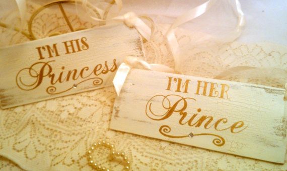 Свадьба - Wedding Signs With Crystals Gold Wedding Decorations Set Of 2 Fairytale Wedding Signs, Cinderella Wedding, Royal Wedding Princess Wedding