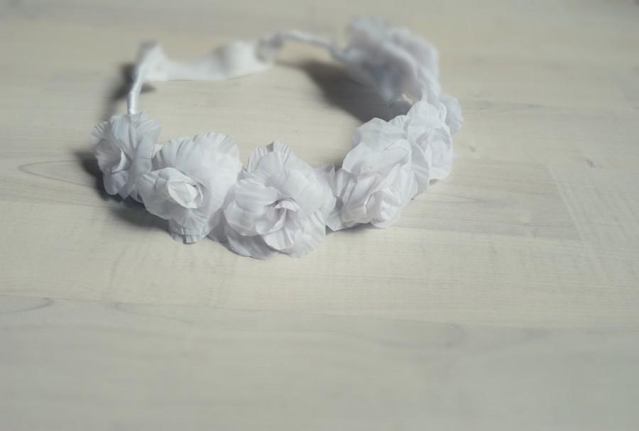 زفاف - White bridal floral hair wreath,Beach wedding hair accessory,Flower wedding crown,Boho wedding hair wreath,Floral bridal hair circlet