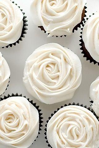 Mariage - White Rose Cupcakes