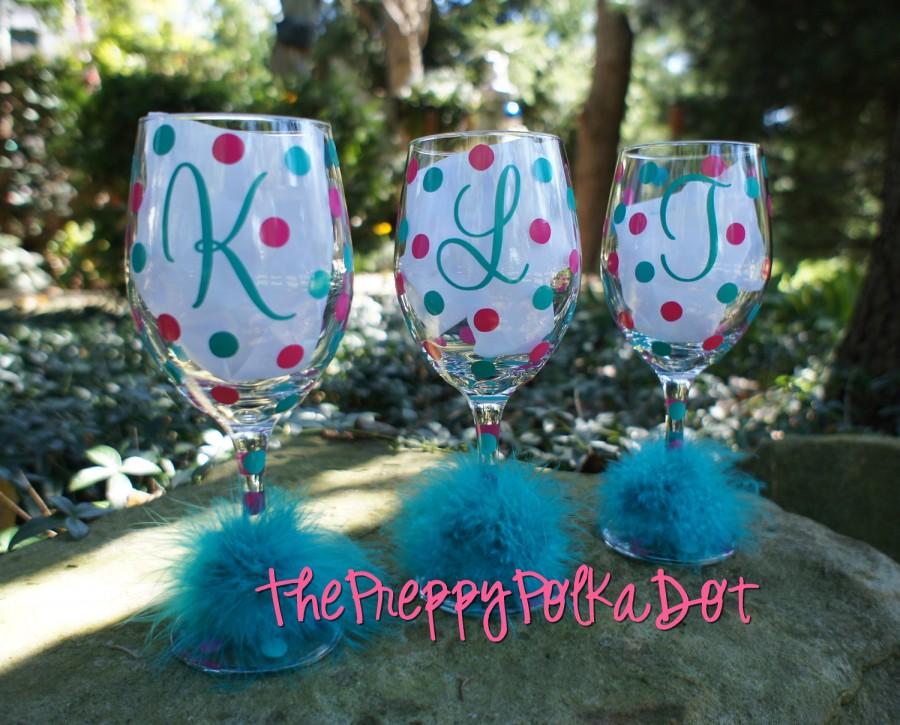 Hochzeit - Personalized Preppy Polka Dot Wine Glass Bridesmaid Wedding Gifts
