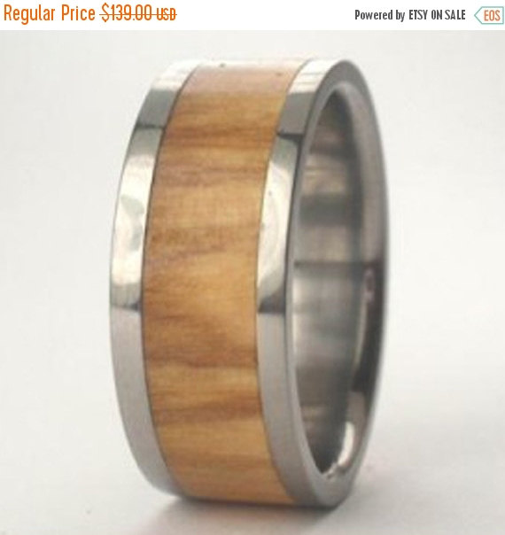 Свадьба - Wedding Sale Olive Wood Inlaid in Titanium Ring - Wooden Wedding Band - jer1-023, Ring Armor Included