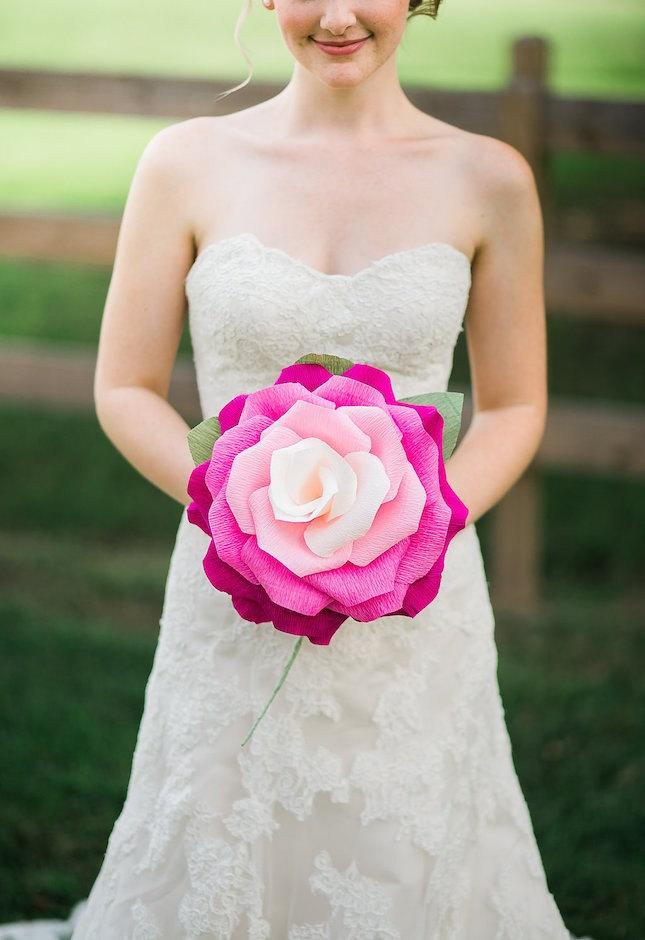 Hochzeit - Giant Paper Flower/ Ombre Paper Rose/Wedding Decoration/Wedding Bouquets/Table Centerpiece/ Party/ Baby Showers/ Bridal Showers/ Pink Rose