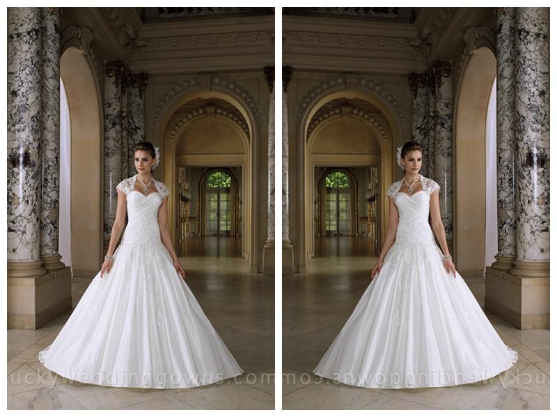 Hochzeit - Two-piece Bridal Ball Gown Wedding Dress with Sweetheart Neckline