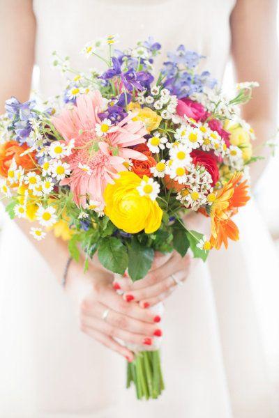 Mariage - Pushing Daisies - Whimsical Wedding Inspiration In Primary Colors