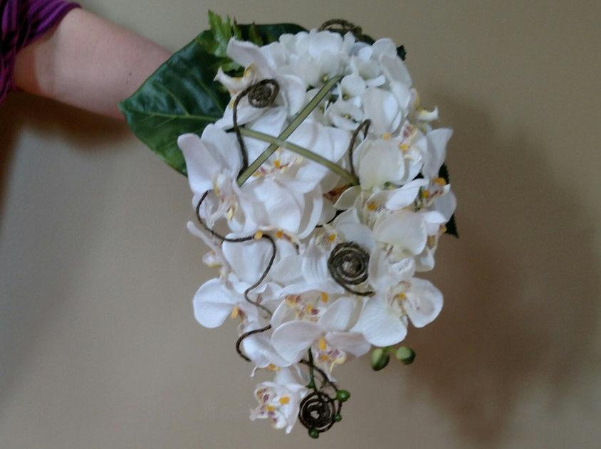 Hochzeit - White Phalaenopsis Orchid Bride Bouquet