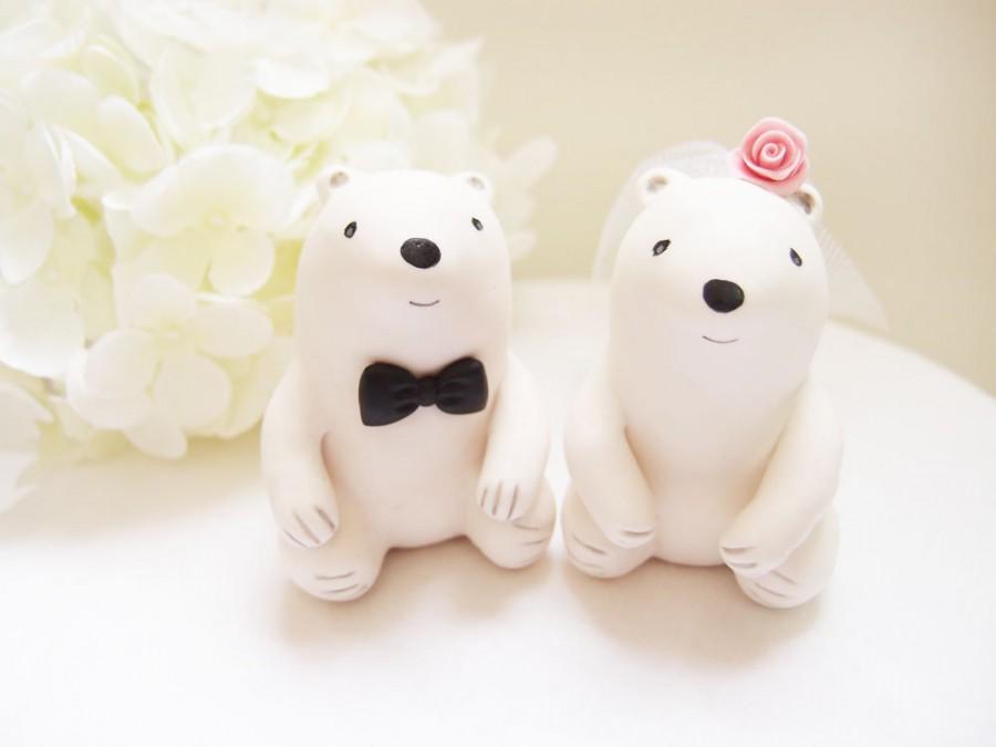 Hochzeit - Custom Wedding Cake Toppers - Cute Polar Bear