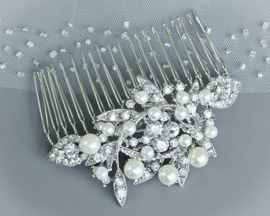 Hochzeit - Vintage Inspired Hair Comb, Ivory Pearl Hair comb,Bridesmaid Hair Comb,Wedding Leaf Hair Clip,Bridal Hair Accessories,Bridal Heapeice-10004