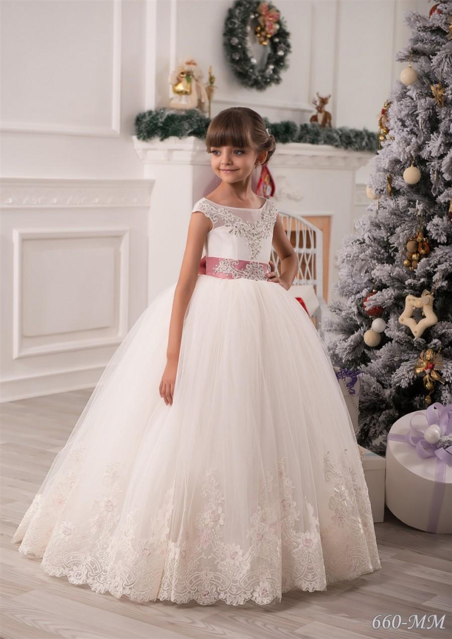 Свадьба - Ivory Flower Girl Dress - Junior Bridesmaid Holiday Birthday Wedding Party Ivory Lace Tulle Flower Girl Dress