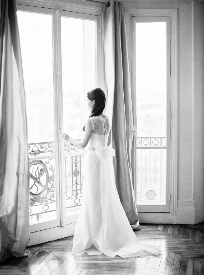 Mariage - Floral Designer's Dreamy Flower-Filled Parisian Wedding