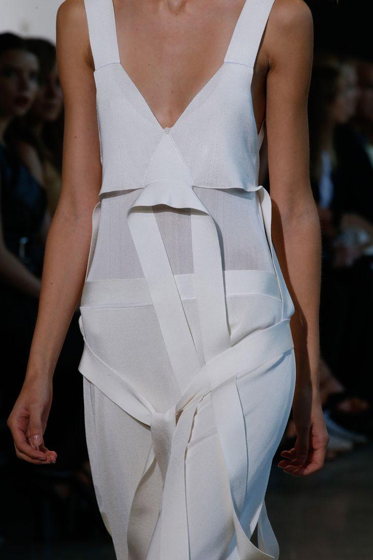 Mariage - Calvin Klein Collection Spring 2016 Ready-to-Wear Fashion Show Details