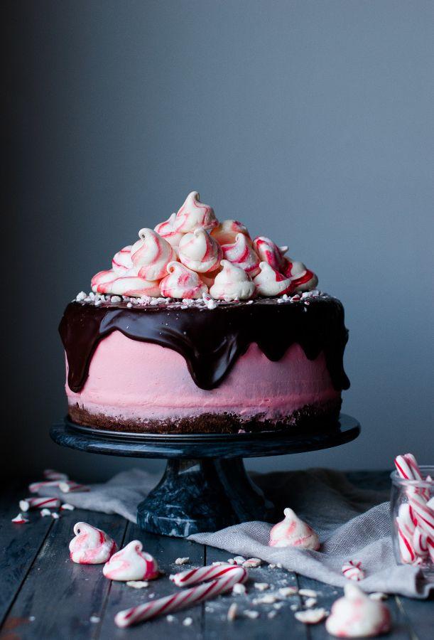 زفاف - Chocolate Peppermint Holiday Cake